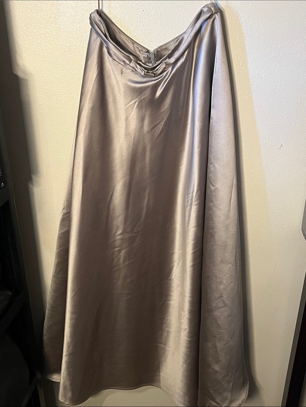 Satin Skirt in Silver/Chrome